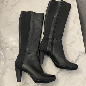 Stunning Geox leather boots size 7 in black